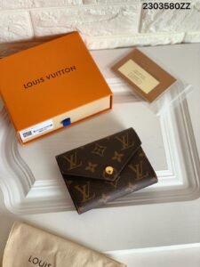 LUIS Vitton Wallets
